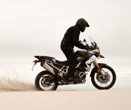 Mejores motos para viajar: Triumph Tiger 900
